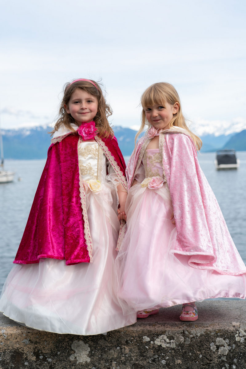 pink princess dress with cape Pink Ball Gown Quinceanera Dresses with Cape 15 Party 3D Flower Princess Dresses with Lace fg4104