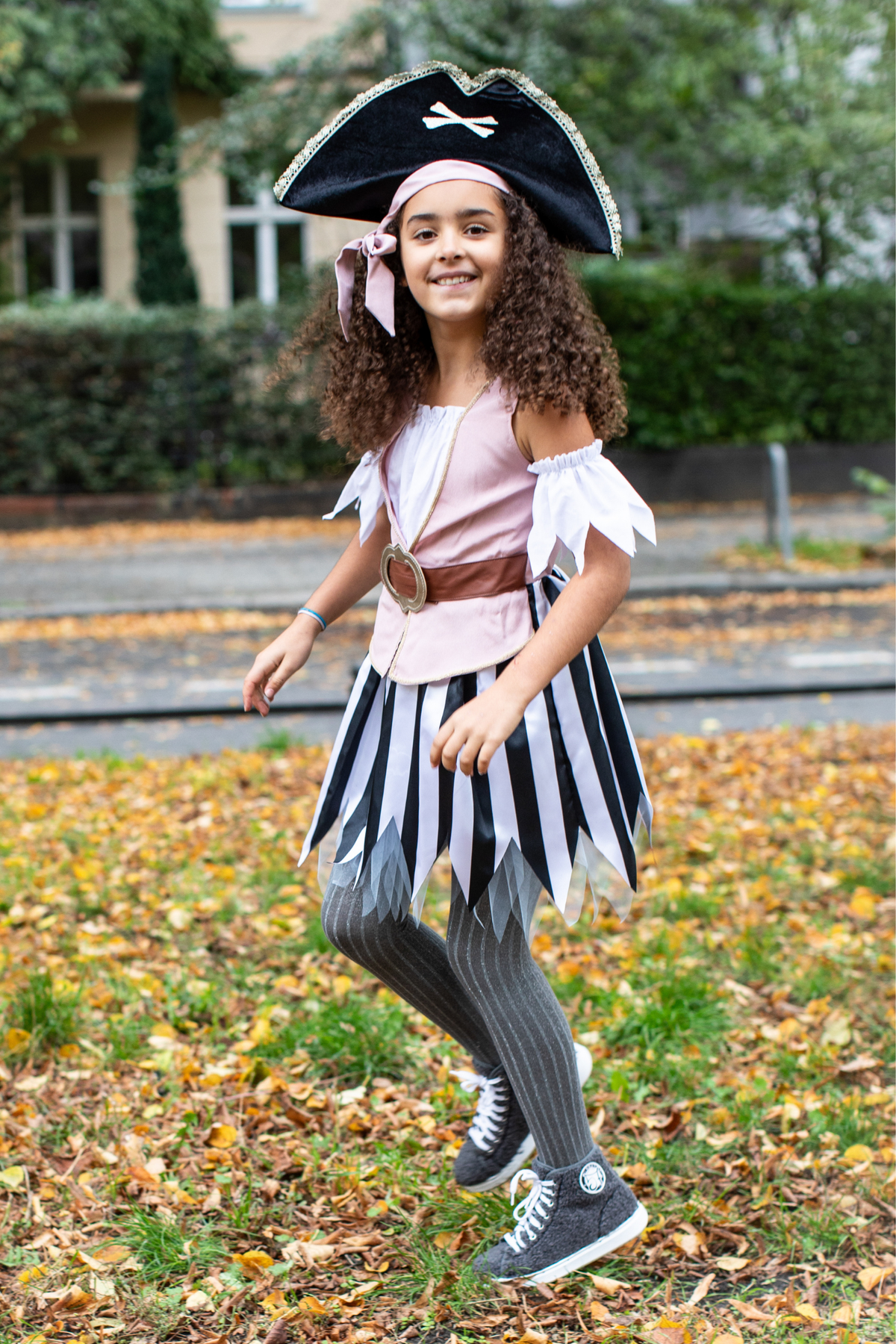 Kira the Pirate Girl