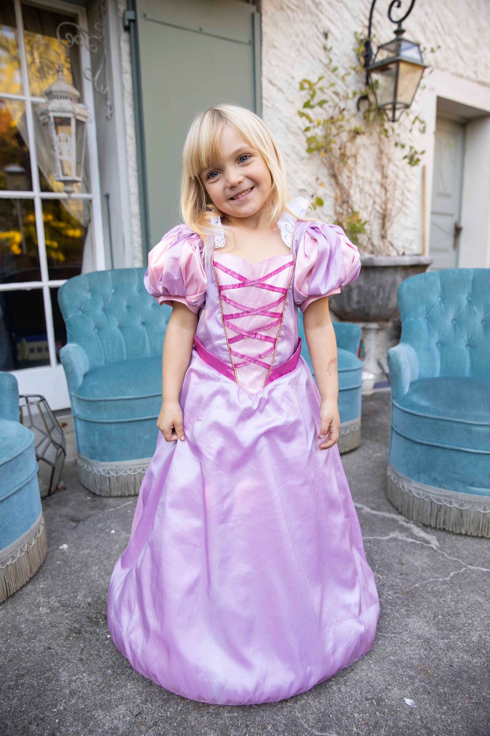 Pictures of rapunzel's dress hot sale